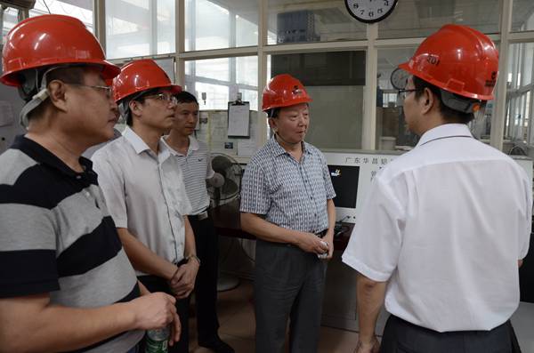 南海创建全国驰名品牌示范区验收组光临我司调查