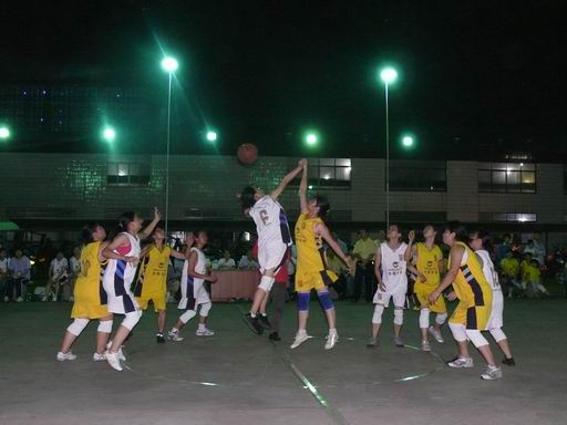 我公司进杏装迎国庆•庆中秋”系列活动