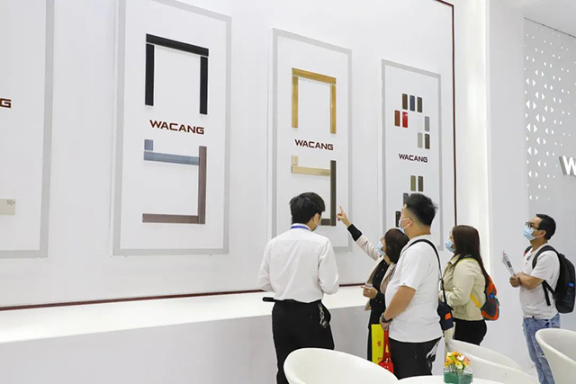 卓越之“铝”，尽在4008云顶集团!4008云顶集团集团闪灼第28届铝门窗幕墙新产品展览会